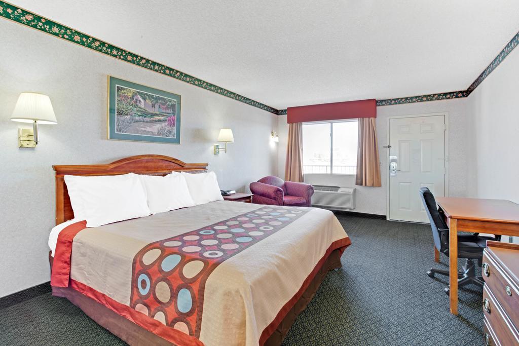 Super 8 By Wyndham Tucson Downtown Convention Center Hotell Eksteriør bilde